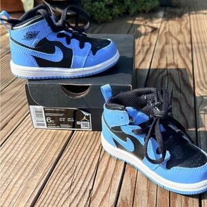 Jordan Kids' Black and Light Blue Sneakers
